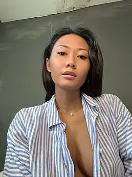 thai-dreamgirl online show from July 15, 2026, 1:12 am
