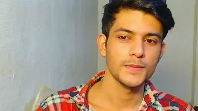 kingkartik7 online show from January 19, 2026, 1:04 pm