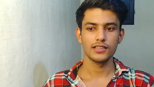 kingkartik7 online show from November 3, 2025, 4:54 pm