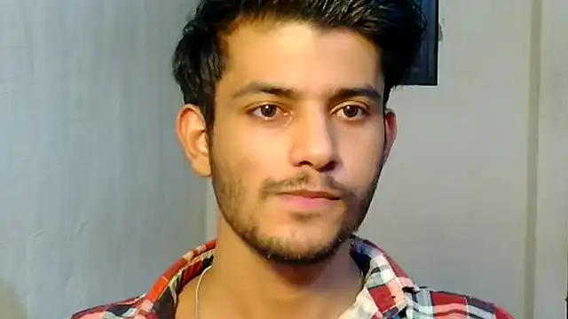 kingkartik7 online show from November 15, 2025, 4:22 pm