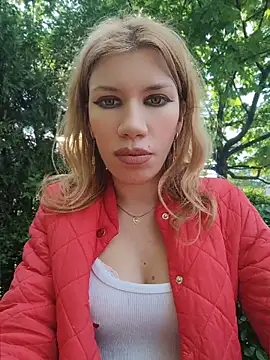 EvaRush online show from May 1, 2026, 3:17 pm