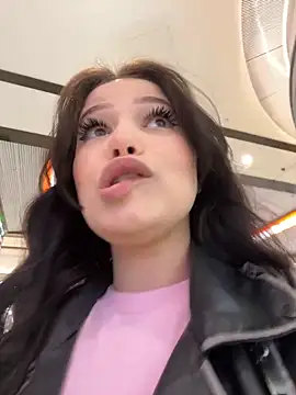 Chloe  Moon online show from September 9, 2025, 3:10 pm