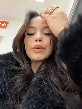 Chloe  Moon online show from February 5, 2026, 2:02 pm