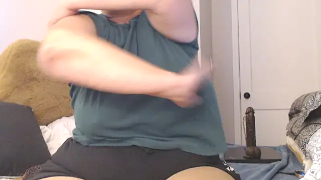 LauLauPAWG online show from June 17, 2026, 8:41 pm