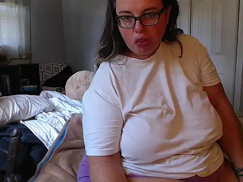 LauLauPAWG online show from September 19, 2025, 4:44 pm