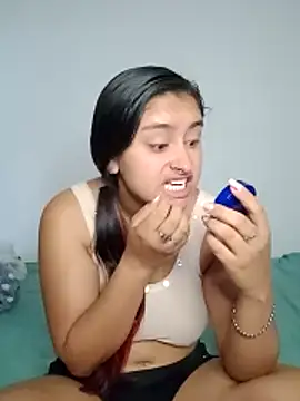 Snapshot of sariitha_sw chatting on March 3, 2026, 11:39 am sariitha sw online show from March 3, 2026, 11:39 am