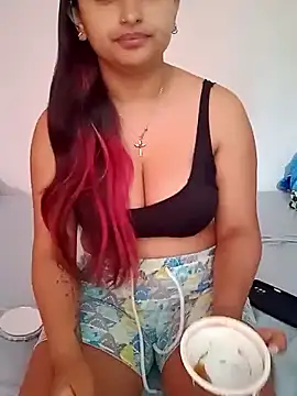 Snapshot of sariitha_sw chatting on February 19, 2026, 3:31 pm sariitha sw online show from February 19, 2026, 3:31 pm