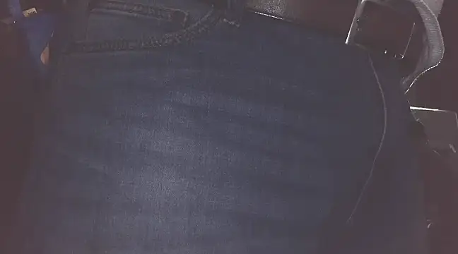 Snapshot of briefsguy4life@xh chatting on March 16, 2025, 5:28 pm briefsguy4lifexh online show from March 16, 2025, 5:28 pm