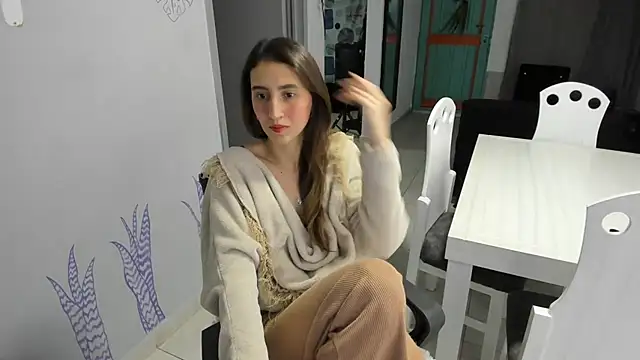 RachelJones  online show from June 1, 2026, 6:35 am