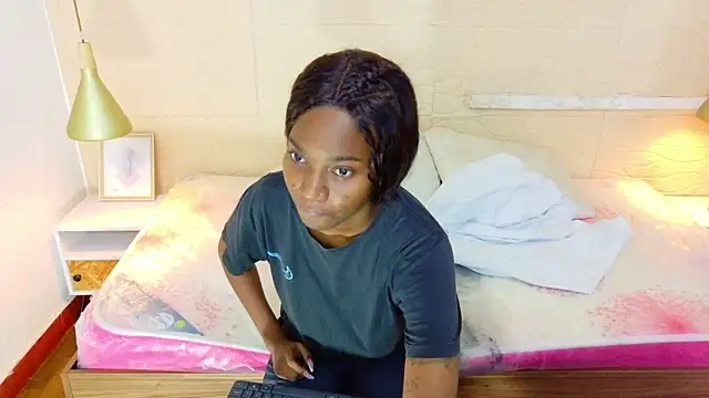 Chocolatte bar online show from March 24, 2026, 2:06 pm