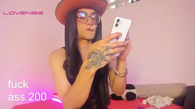 Snapshot of melissa_hot22 chatting on October 28, 2025, 9:25 pm melissa hot22 online show from October 28, 2025, 9:25 pm