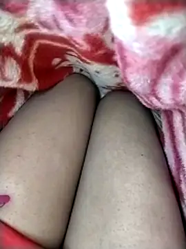 Snapshot of rohitlov150 chatting on December 17, 2025, 11:10 pm rohitlov150 online show from December 17, 2025, 11:10 pm