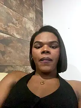 CamiEstrada online show from October 1, 2025, 3:11 am