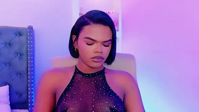 CamiEstrada online show from September 12, 2025, 9:36 pm