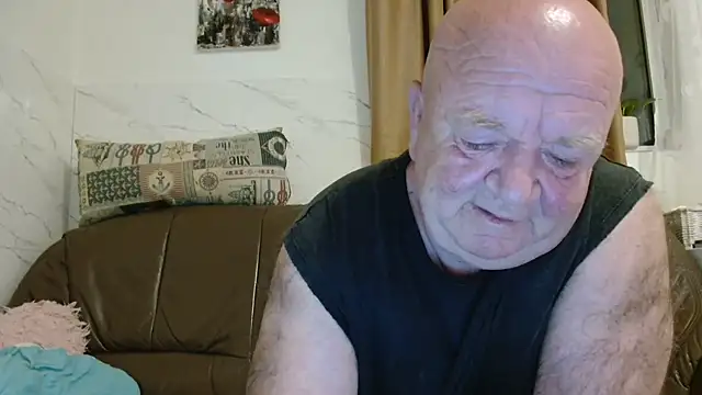fullballs6 online show from April 28, 2026, 2:10 am