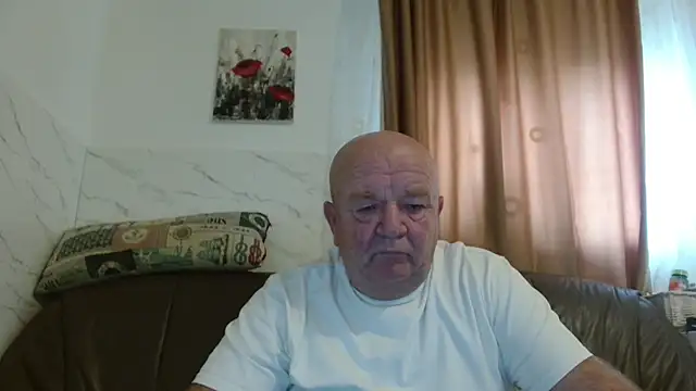 fullballs6 online show from November 27, 2025, 8:04 am