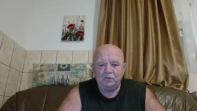 fullballs6 online show from September 29, 2025, 1:23 am