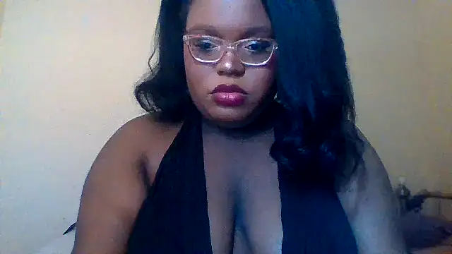 Thiccxox online show from April 7, 2026, 1:13 pm