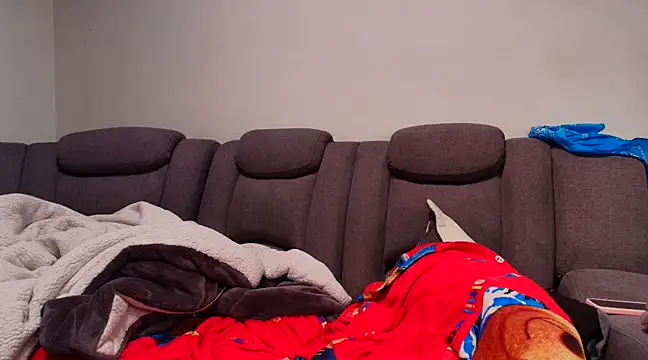 TinnaDawsom online show from March 12, 2025, 7:04 pm