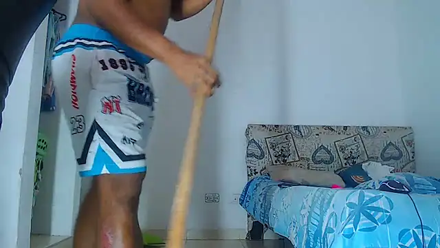 liam igor online show from October 12, 2025, 3:46 pm