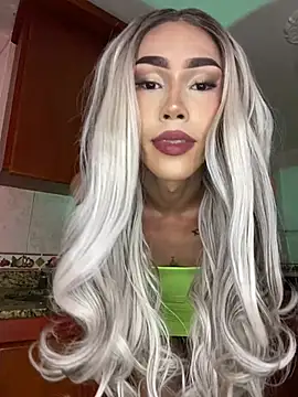 Ambarhilton online show from March 17, 2026, 4:32 pm