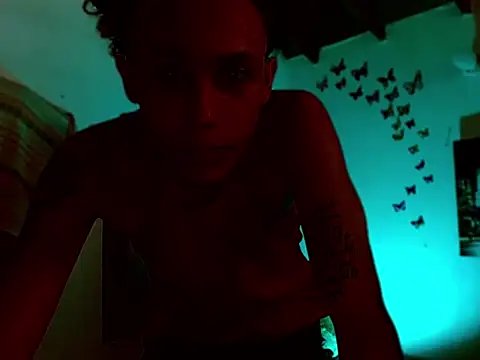 Ambarhilton online show from September 9, 2025, 4:27 pm