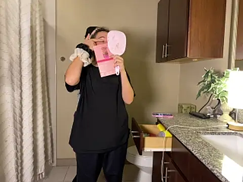 girlfriendmissy online show from March 8, 2026, 10:46 pm