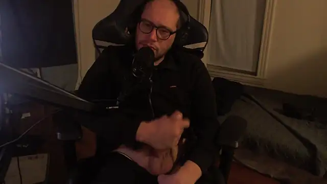 chicostick413 online show from September 27, 2025, 1:45 am