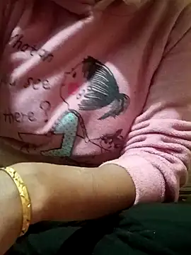 SAXYTannuja online show from November 17, 2025, 3:21 am