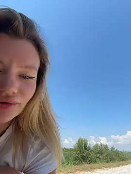 justmila online show from June 25, 2026, 10:53 am
