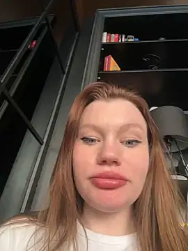 justmila online show from February 19, 2025, 2:55 pm