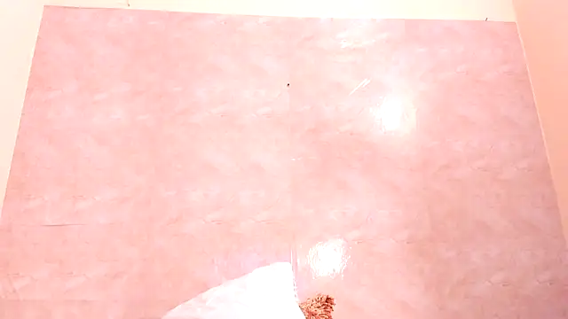 NicolVilla online show from September 10, 2025, 1:54 pm