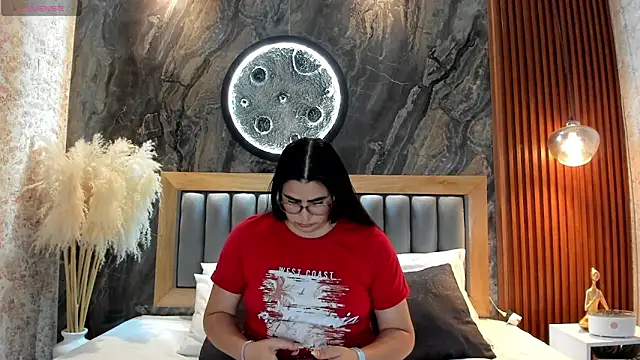 BellaPeers  online show from June 2, 2026, 11:21 am