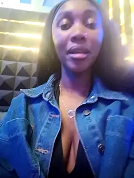 Shria107 online show from October 25, 2025, 9:48 pm