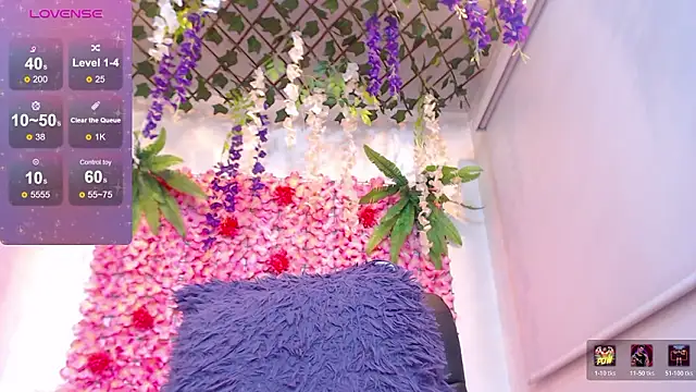 BLONDE SEXYHOT online show from February 6, 2026, 10:33 am