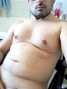 pisellinodurissimo online show from April 7, 2026, 12:51 pm