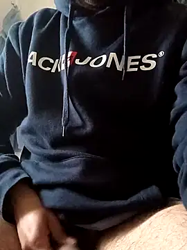 pisellinodurissimo online show from January 9, 2025, 1:02 pm