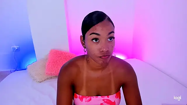 Snapshot of sasha_fox00 chatting on March 3, 2026, 10:28 pm sasha fox00 online show from March 3, 2026, 10:28 pm