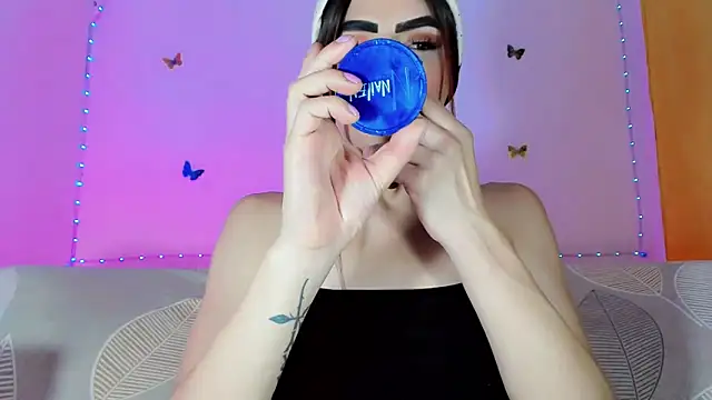 TatiGil online show from June 20, 2026, 8:58 pm