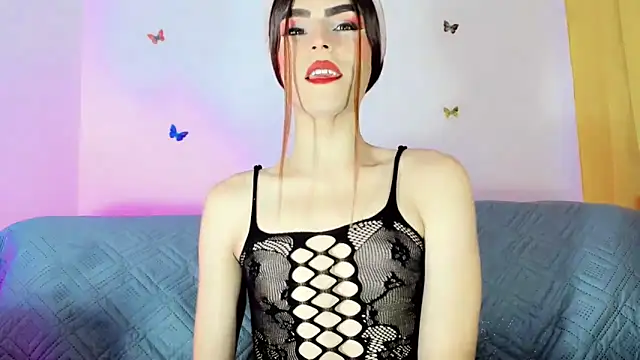 TatiGil online show from May 5, 2026, 9:40 pm