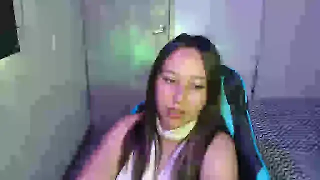 Skarlet Adams28 online show from March 12, 2026, 7:07 pm