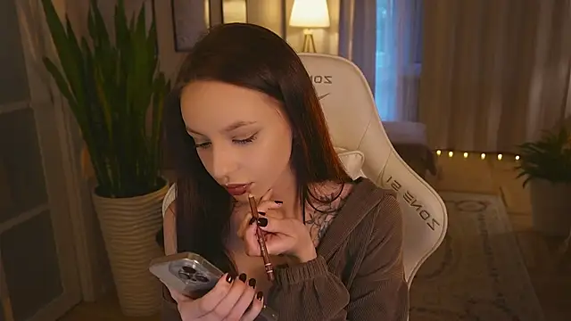 wowmolly online show from September 23, 2025, 2:57 pm