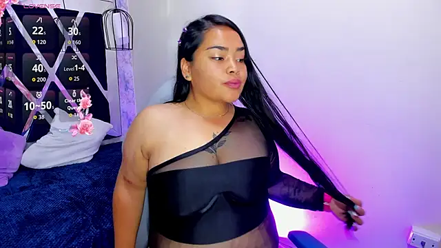 Violett Petite online show from April 22, 2026, 11:50 am