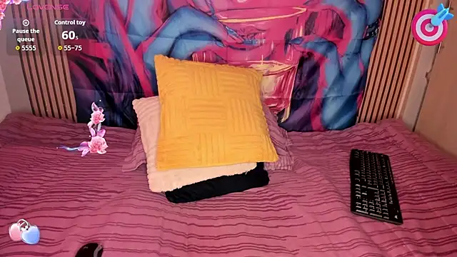 AnneteLynch online show from October 2, 2025, 8:23 pm