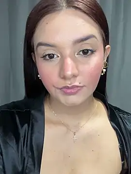 Snapshot of Melanyprada chatting on March 6, 2026, 5:02 am Melanyprada online show from March 6, 2026, 5:02 am