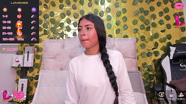 cristalconnorr online show from February 14, 2025, 3:05 pm