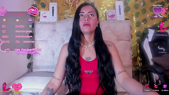 cristalconnorr online show from December 15, 2025, 5:52 pm