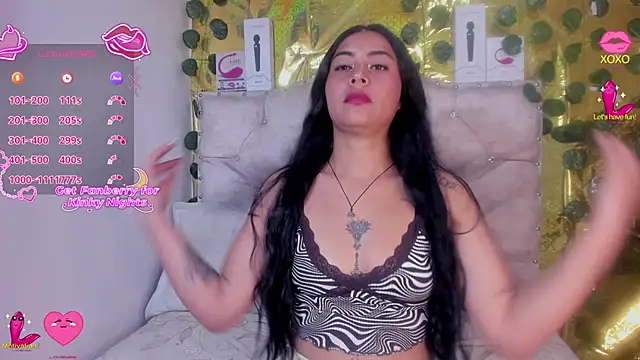 cristalconnorr online show from April 21, 2026, 3:07 pm