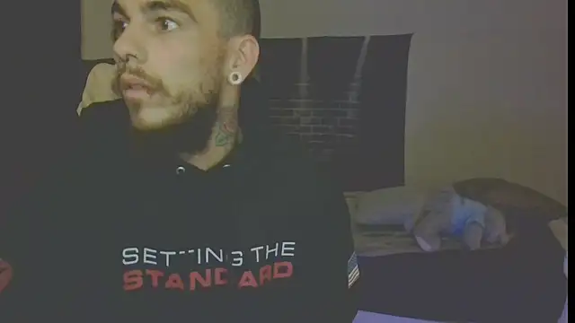 XMeF10 online show from March 16, 2025, 10:20 pm