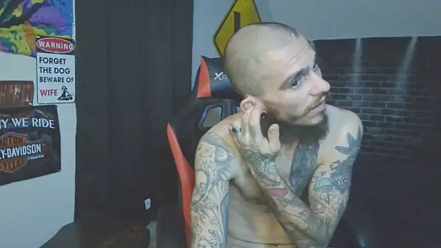 XMeF10 online show from March 12, 2025, 3:57 am